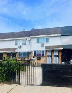 657 Evergreen, Brooklyn, NY, 11207