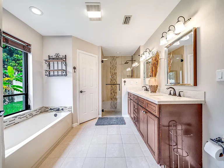 574 Juniper Pl — Photo 39