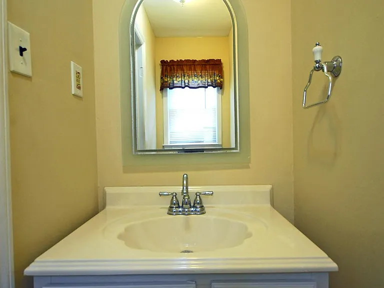 21 Rosewood Ct — Photo 4