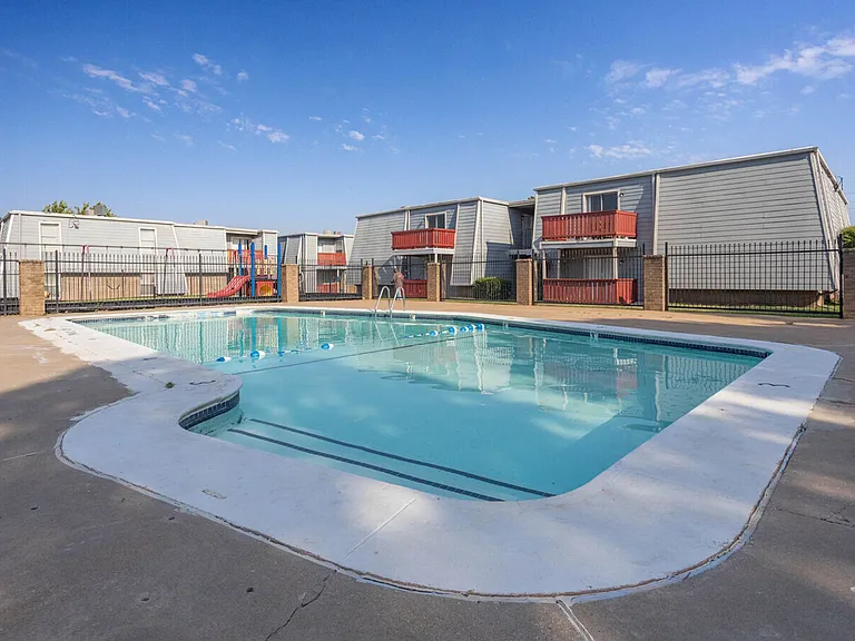 The Ivy Apartments-OK — Photo 12