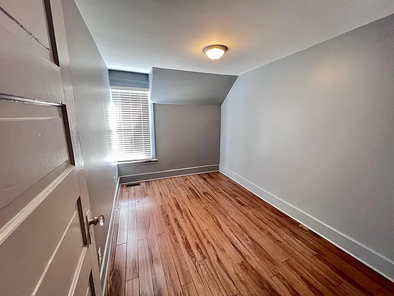 1292 Argyle Rd — Photo 8