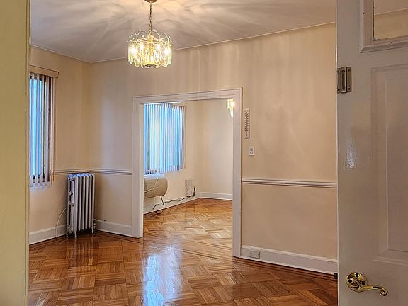 4th image of 2225 E 24th St Floor 2