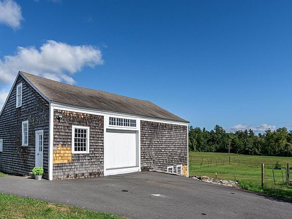 2nd image of 321 Princeton Rd