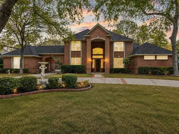6041 Forest Ln, Fort Worth, TX 76112