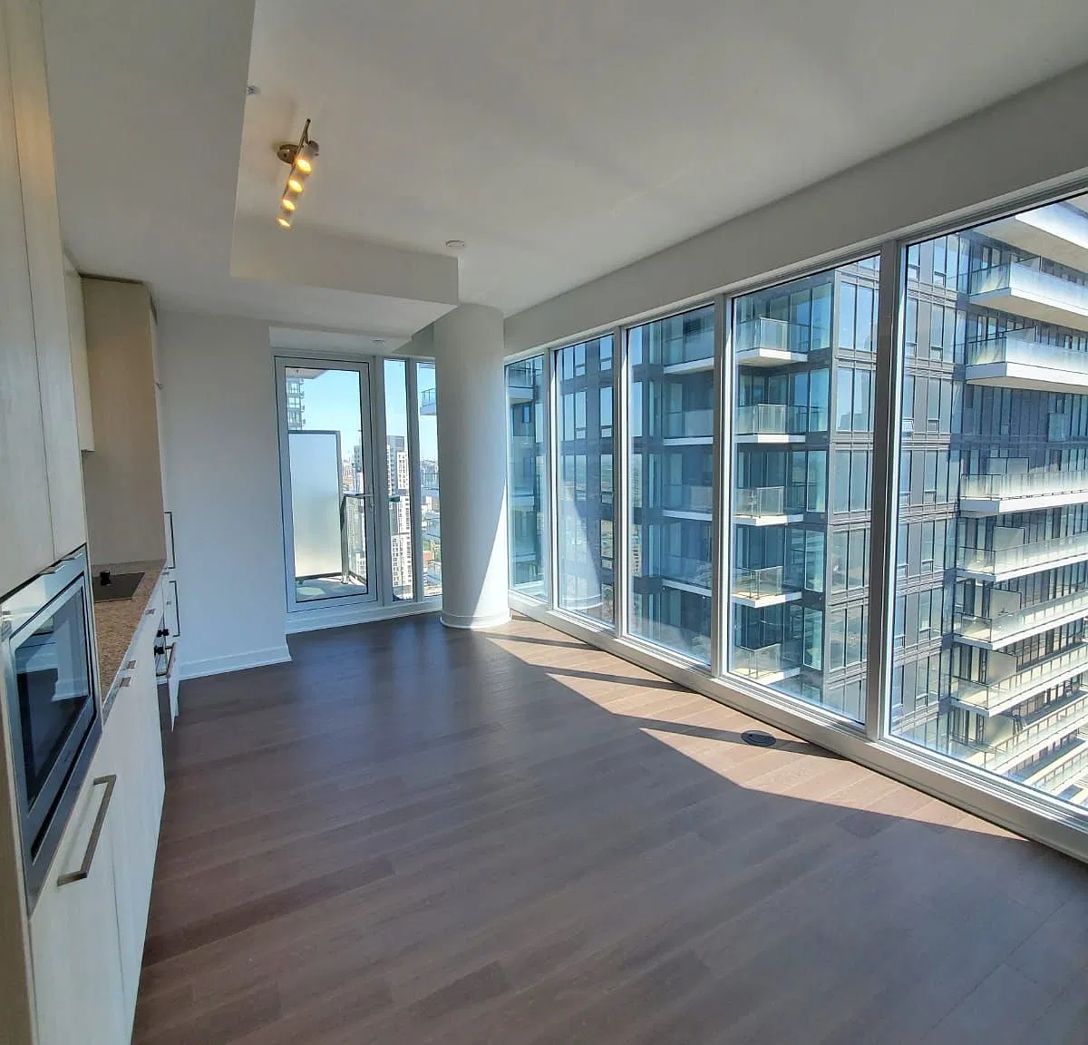 1 bed, $2,500 — Photo 2