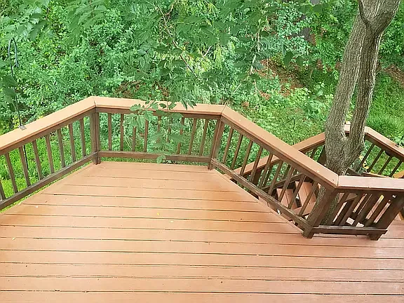 Upper Deck