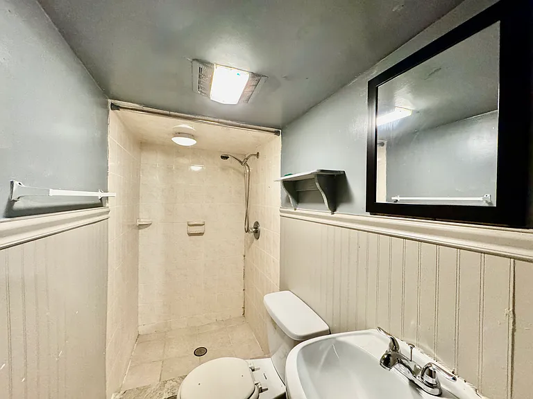 380 Seminary Ave #1 — Photo 15