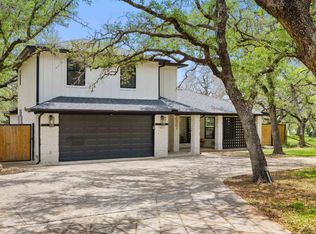 607 Liveoak Drive, Johnson City, TX 78636