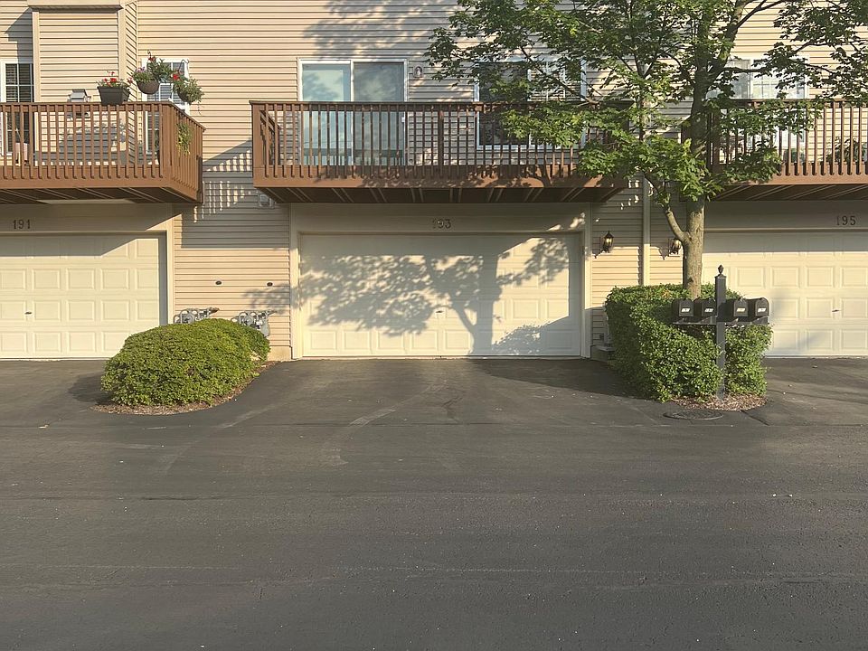193 Willow Blvd, Willow Springs, IL 60480 Zillow