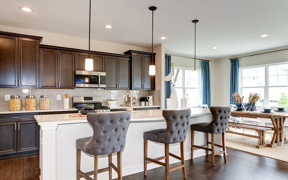 Dover Plan, Plantation Lakes North Shore Signature Collection