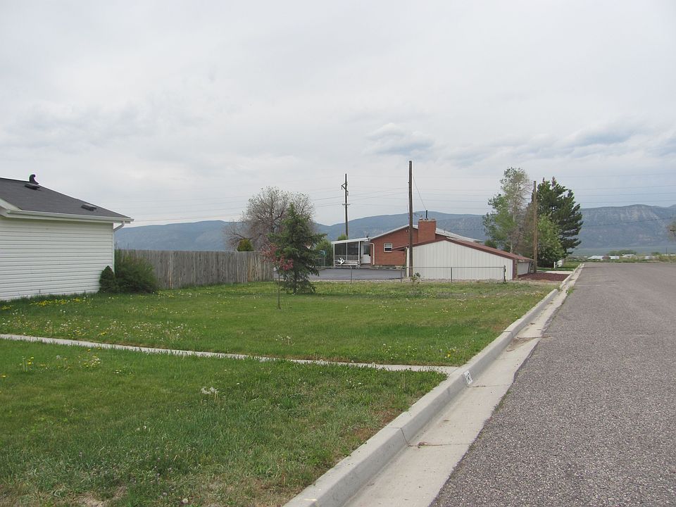 Pretty rural neighborhood