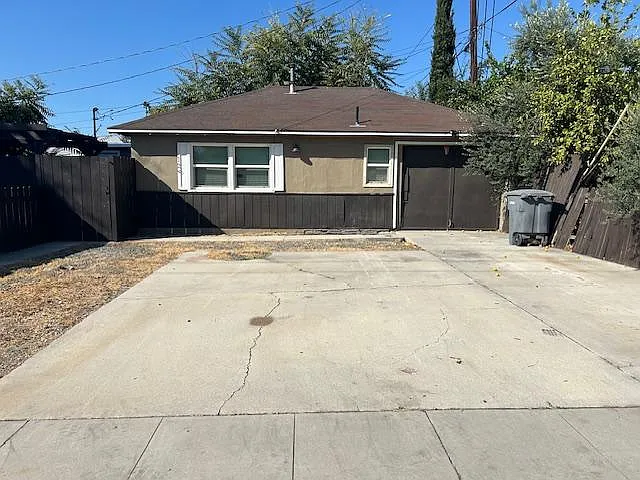 126 W Central Ave — Photo 1