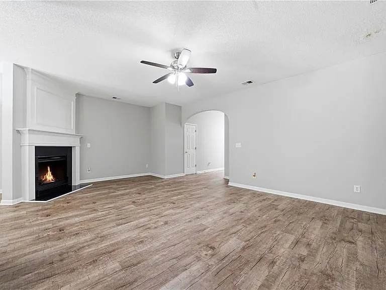 5682 Lawley Dr — Photo 7