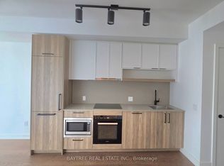 89 Montclair Ave #1515, Toronto, ON M5P 1P5