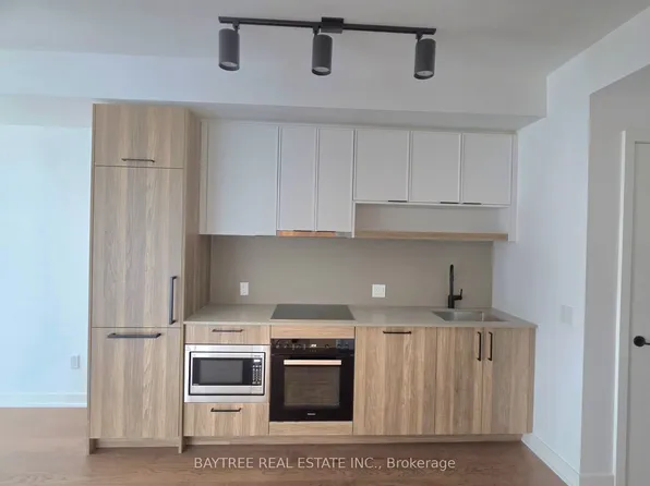 89 Montclair Ave, Toronto, ON