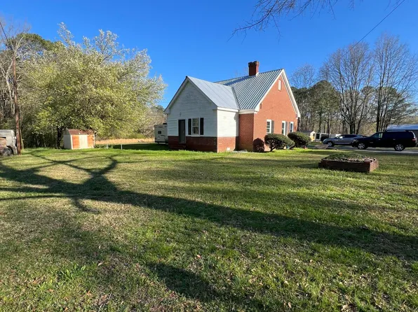 400 4th St, Summerville, GA 30747