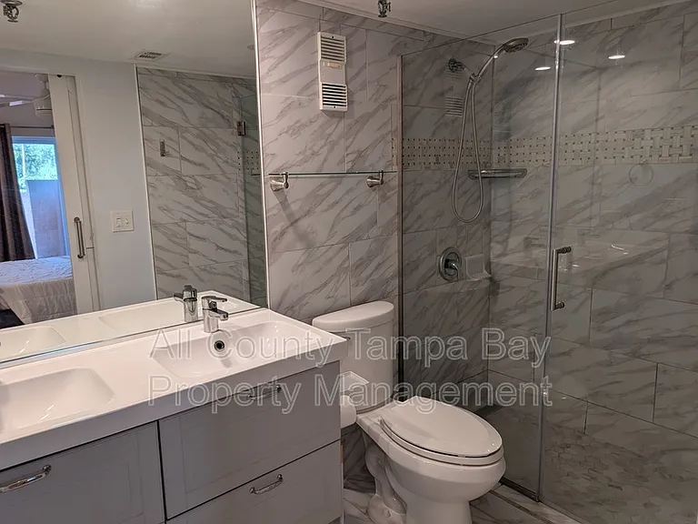 7430 Sunshine Skyway Ln S #201 — Photo 8