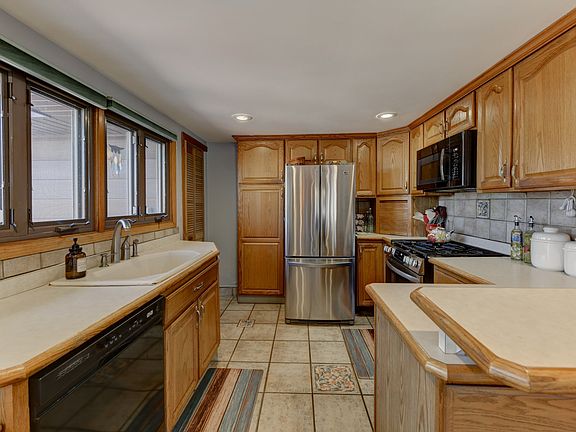 2nd image of 507 Richton Rd