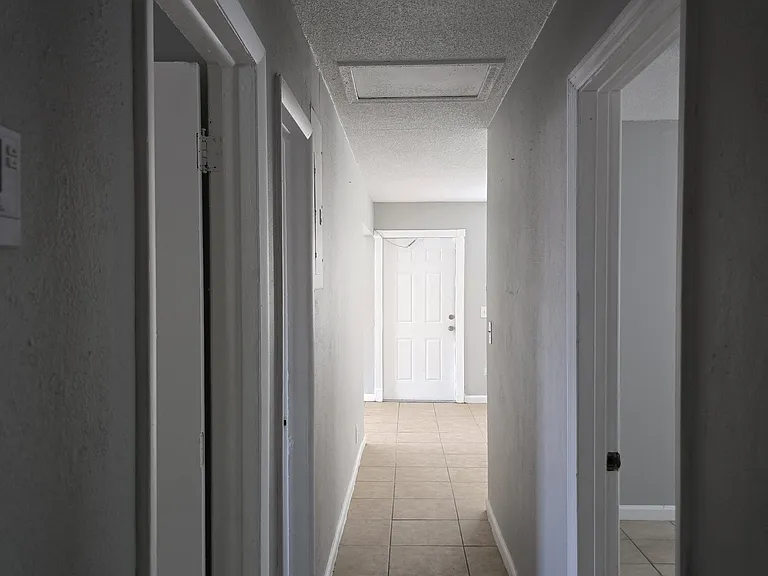 1309 Silver Beach Rd #1 — Photo 11