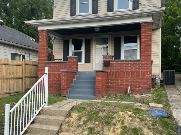 2256 Crooks St, Ashland, KY 41101