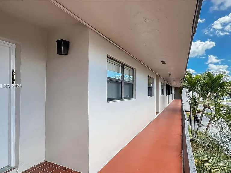 8885 Fontainebleau Blvd #2 — Photo 8