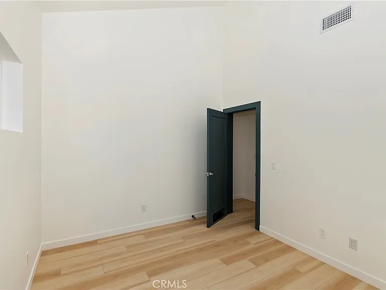 441 Oriole Dr #3 — Photo 29