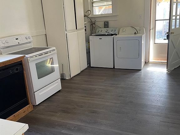 2nd image of 457 2nd Ave
