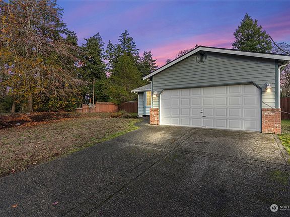 3rd image of 14301 1st Avenue E