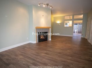 9359 SW Sutton Pl, Tigard, OR 97223