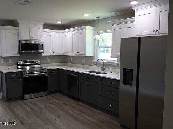 3rd image of 5191 Polk St