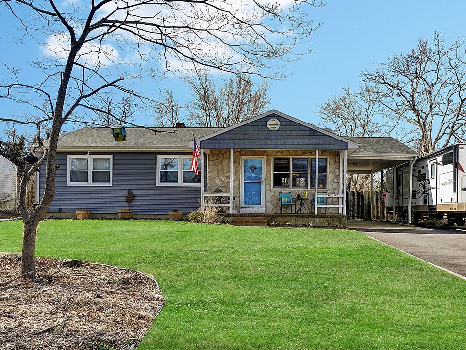 1st image of 978 Stamler Dr