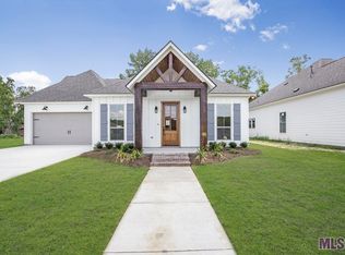 1130 Ivy Ct, Denham Springs, LA 70726
