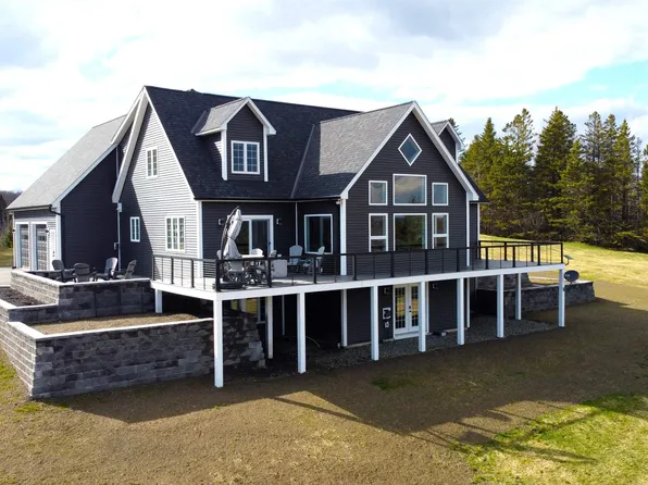700 Whittier Road, Derby, VT 05830