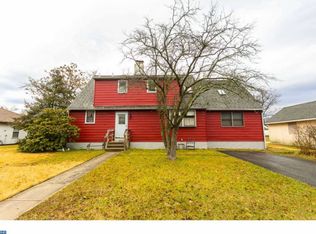 4 Pleasant View Dr, Sicklerville, NJ 08081