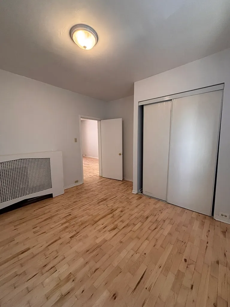 3 bed, 900 sqft, $2,450 — Photo 4