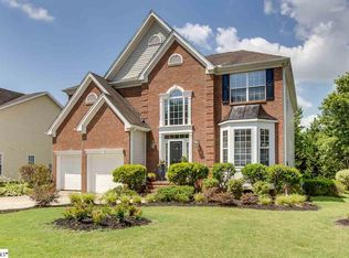 8 Shadowrock Ct, Simpsonville, SC 29681