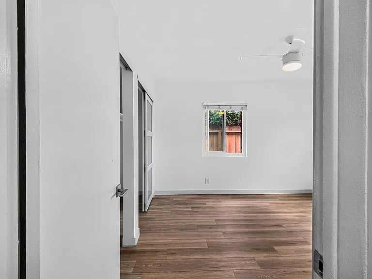 359 East Esther Street — Photo 47