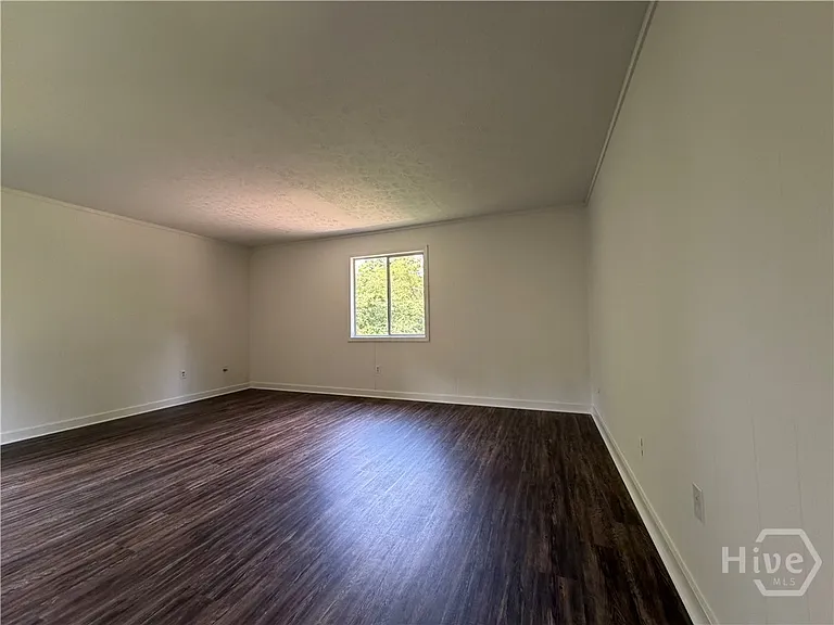 2835 Cherokee Rd — Photo 4