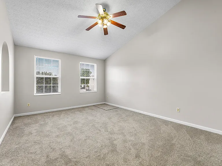 328 Regency Ave — Photo 28