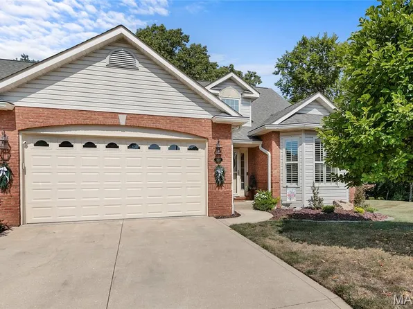 1939 Hawksbill Dr, Belleville, IL 62223