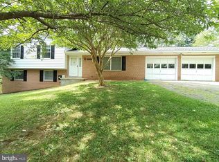 15720 Pamela Dr, Silver Spring, MD 20905