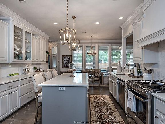 4th image of 5118 Sycamore Hills Dr