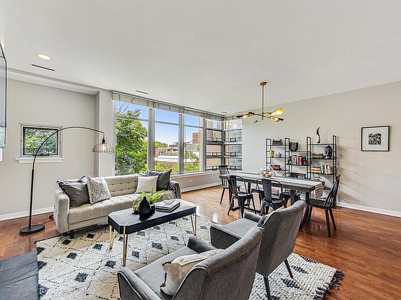 4th image of 2716 N Ashland Ave APT 3