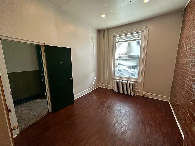 2311 Christian St #1F — Photo 4