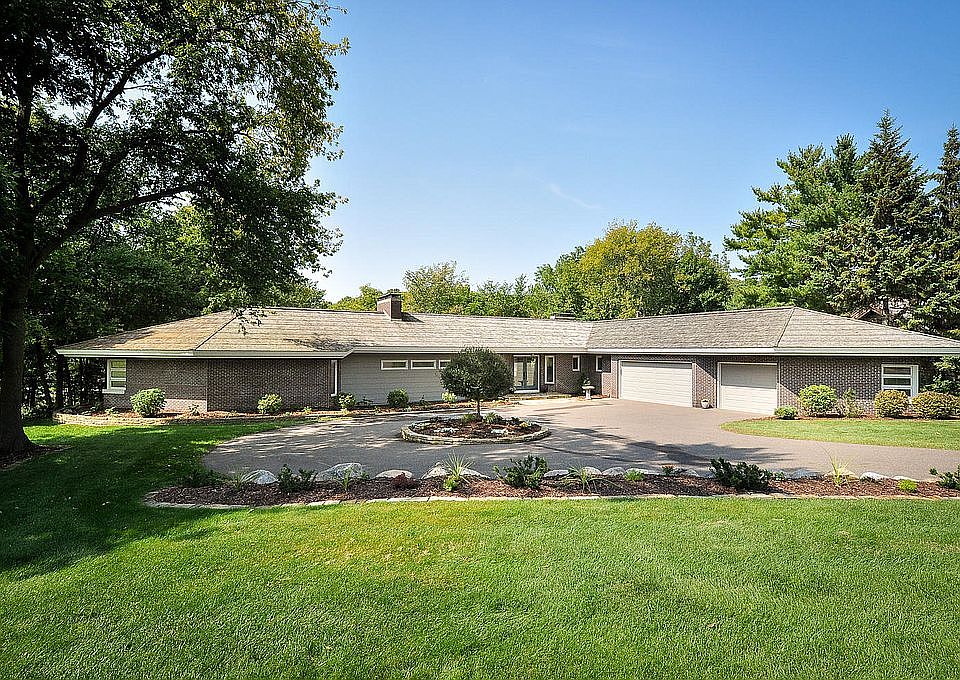 1st image of 5890 Boulder Bridge Ln