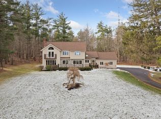 49 Searles Rd, Windham, NH 03087