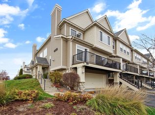 4352 Victor Path UNIT 1, Hugo, MN 55038