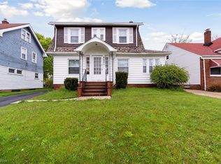 2231 S Taylor Rd, Cleveland Heights, OH 44118