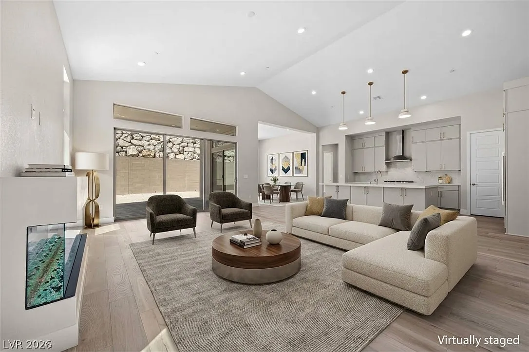 4 bed, 3.5 bath, 2704 sqft, $4,999 — Photo 2