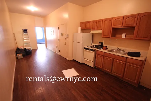Rented by East Williamsburg Realty Inc | media 51